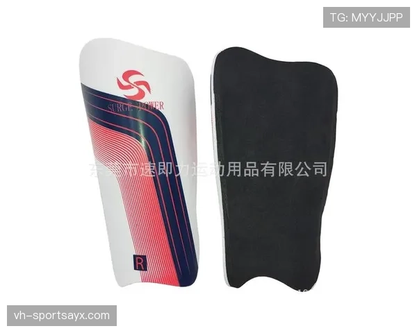 护腿板在足球规则中的必要性及合规标准解析 护腿板在足球规则中的必要性及合规标准解析
